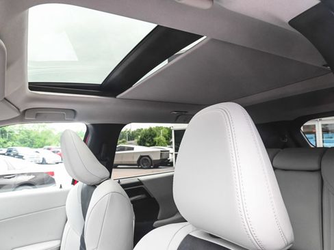 New 2025 Mitsubishi Outlander SE image 25