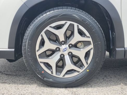 Certified 2022 Subaru Forester Premium AWD/4WD image 8