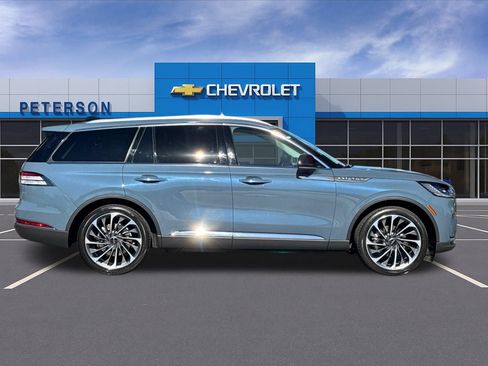 Used 2025 Lincoln Aviator Reserve w/ Equipment Group 201A AWD/4WD image 3