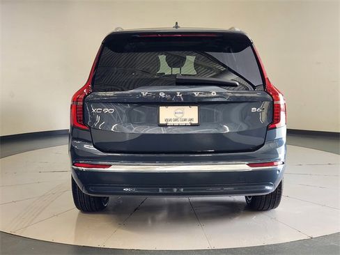 New 2026 Volvo XC90 B6 Ultra w/ Protection Package image 10