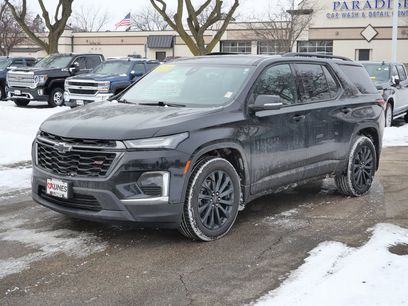 Used 2023 Chevrolet Traverse RS