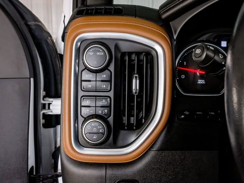 Used 2021 Chevrolet Silverado 2500 High Country w/ Z71 Off-Road Package image 28