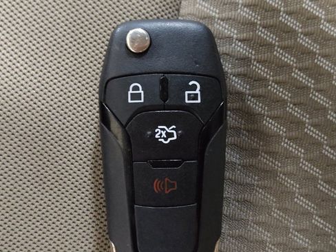 Used 2021 Ford Explorer 2WD image 32