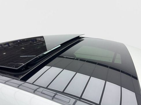 Used 2022 Mercedes-Benz C 300 Sedan image 16