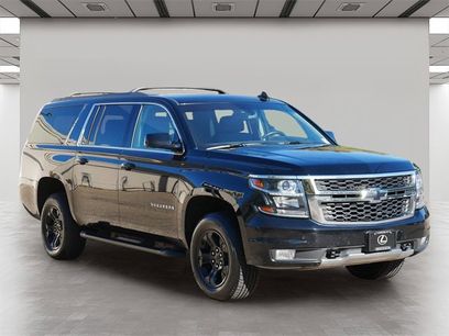 Used 2017 Chevrolet Suburban LT w/ Luxury Package