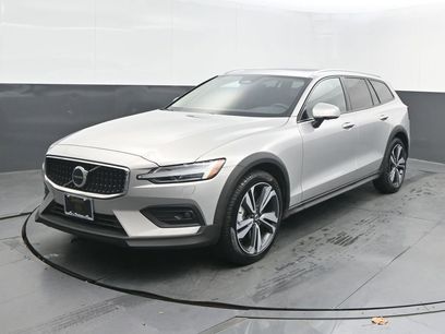Certified 2025 Volvo V60 B5 Cross Country Plus