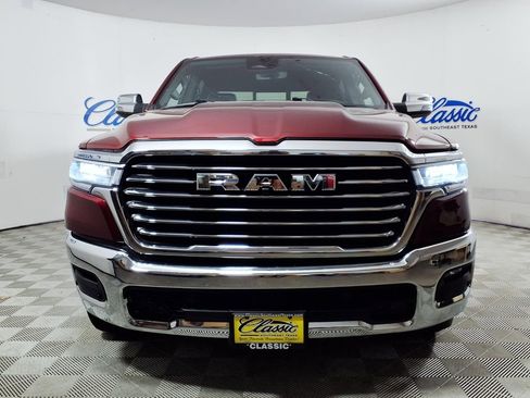 Used 2025 RAM 1500 Laramie AWD/4WD image 3