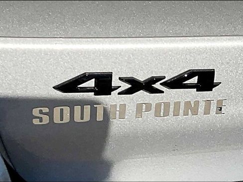 New 2025 Jeep Grand Cherokee Altitude AWD/4WD image 15