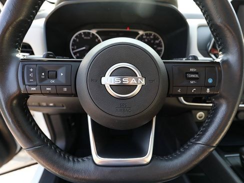 Used 2023 Nissan Rogue SL w/ SL Premium Package AWD/4WD image 16