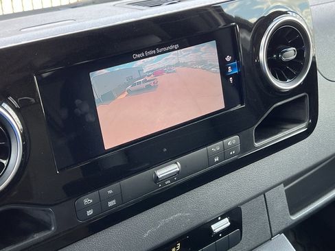 Used 2020 Mercedes-Benz Sprinter 3500 image 44