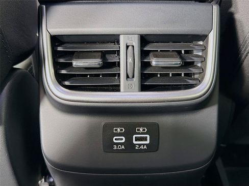 Used 2025 Subaru Legacy Premium AWD/4WD image 28
