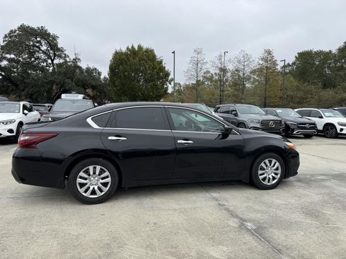 Used 2016 Nissan Altima 2.5 S w/ Power Driver Seat Package image 23