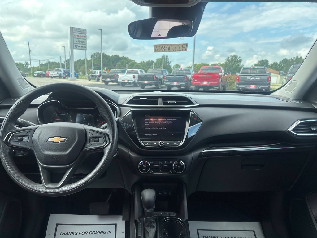 Used 2021 Chevrolet TrailBlazer LT w/ Convenience Package FWD image 30