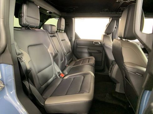 Used 2025 Ford Bronco Outer Banks image 28