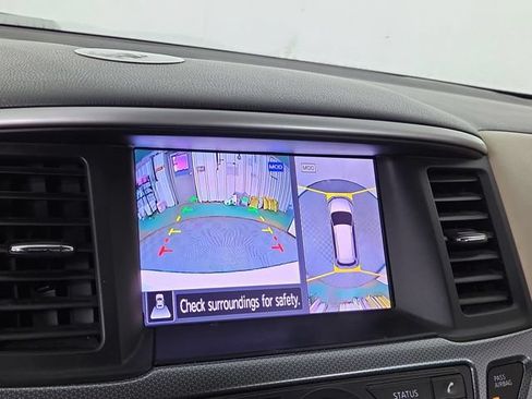 Used 2018 Nissan Pathfinder SL w/ SL Premium Package AWD/4WD image 20