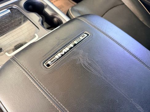Used 2016 RAM 3500 Laramie Longhorn AWD/4WD image 16