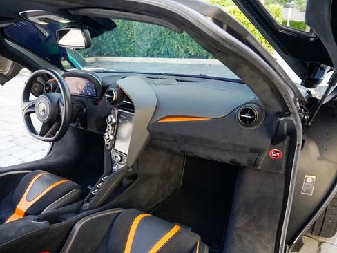 Used 2018 McLaren 720S Performance image 69
