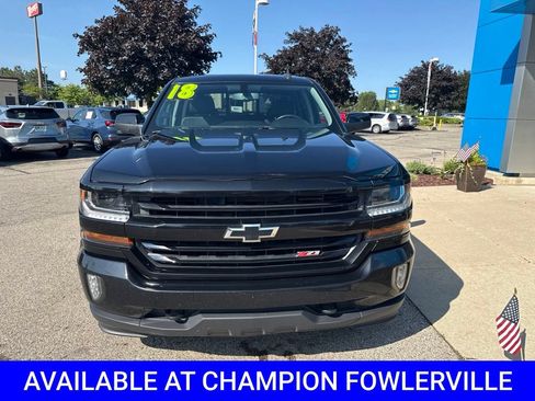 Used 2018 Chevrolet Silverado 1500 LT w/ Midnight Edition AWD/4WD image 8