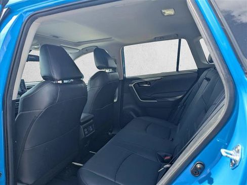 Used 2021 Toyota RAV4 XLE Premium FWD image 13