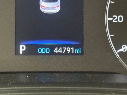 Used 2024 Toyota Corolla LE FWD image 19