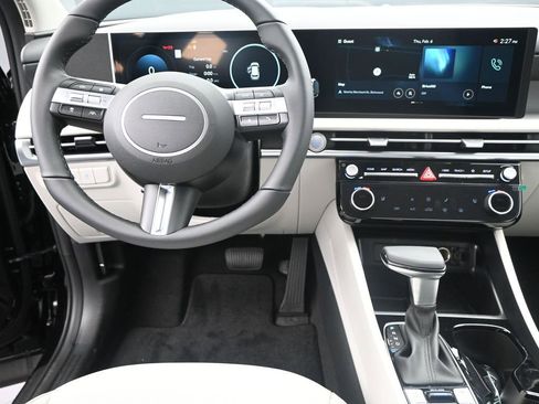 Used 2025 Hyundai Tucson SEL image 11