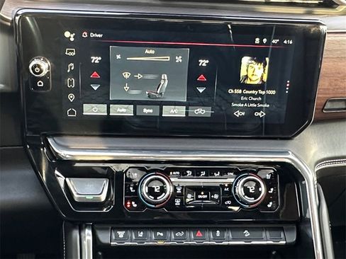 Used 2024 GMC Sierra 2500 Denali Ultimate image 16