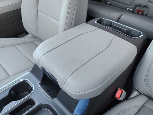 New 2026 GMC Sierra 1500 SLT w/ SLT Premium Plus Package image 31