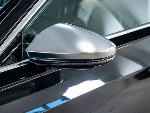 Used 2020 Audi S8 L image 21