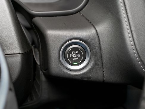 Used 2023 GMC Yukon SLE w/ Gmc Pro Safety Plus Package image 25