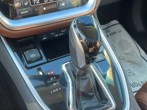 Certified 2022 Subaru Outback Touring image 17