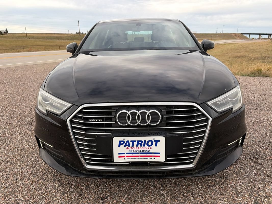 Used 2017 Audi A3 e-tron Premium FWD image 8