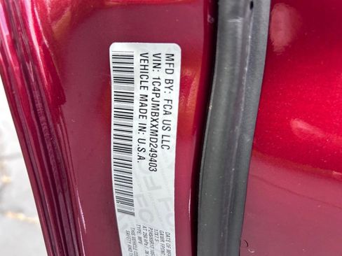 Used 2021 Jeep Cherokee Trailhawk image 20