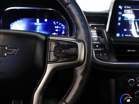 Used 2022 Chevrolet Tahoe Z71 w/ Luxury Package AWD/4WD image 32