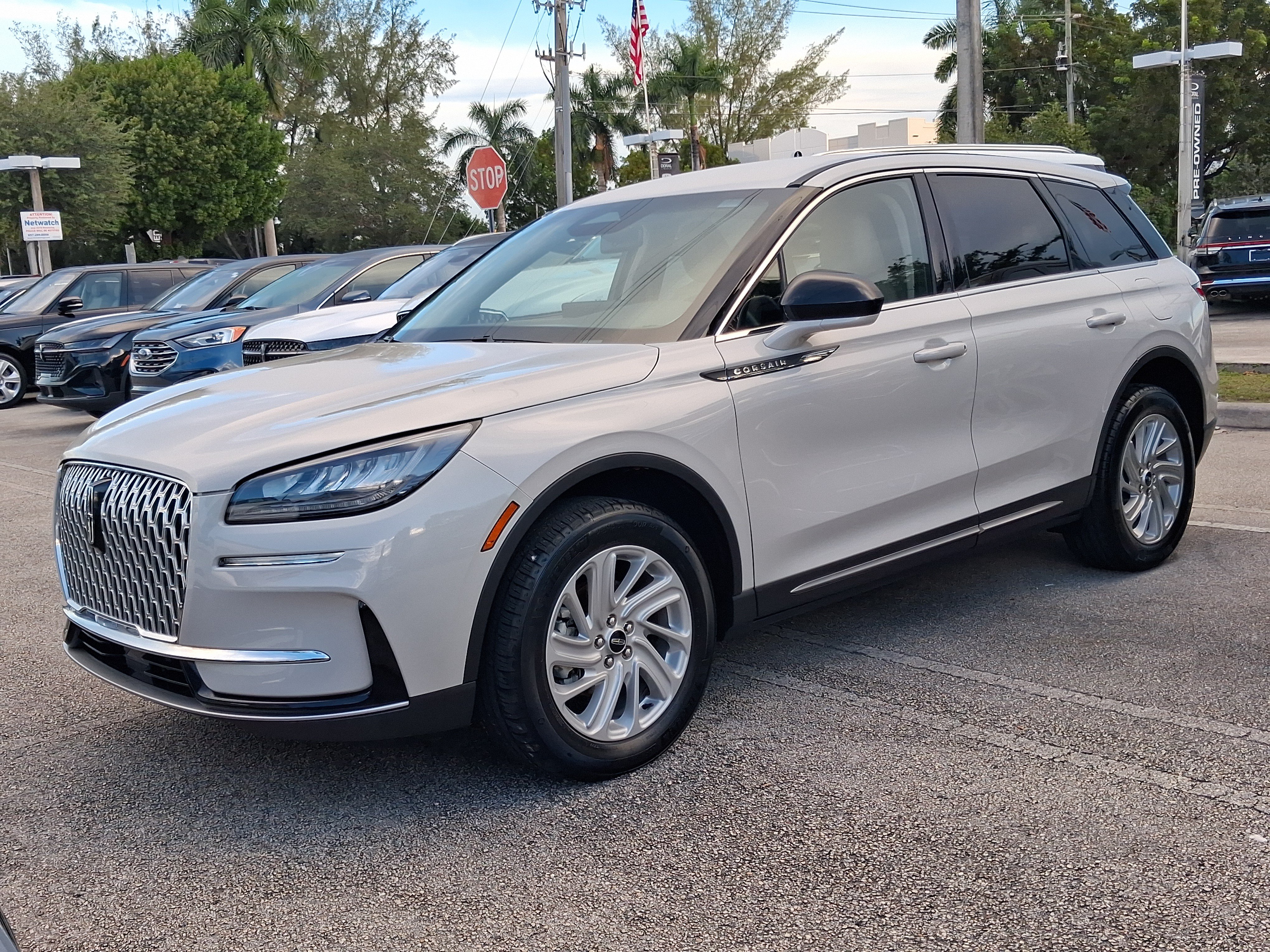 Certified 2023 Lincoln Corsair FWD image 2