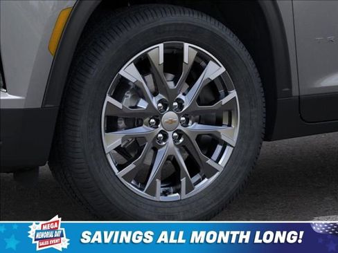 New 2026 Chevrolet Traverse LT w/ Sun and Wheel Package FWD image 9