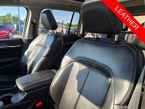Used 2023 Jeep Grand Cherokee 30th Anniversary AWD/4WD image 6
