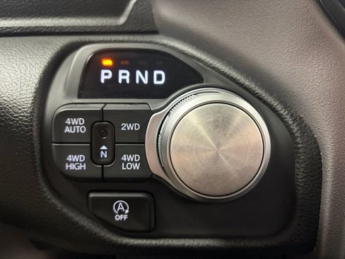 Used 2025 RAM 1500 Laramie AWD/4WD image 30