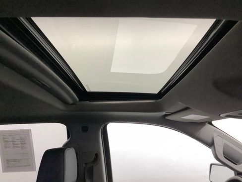 Used 2022 GMC Sierra 1500 SLT image 22