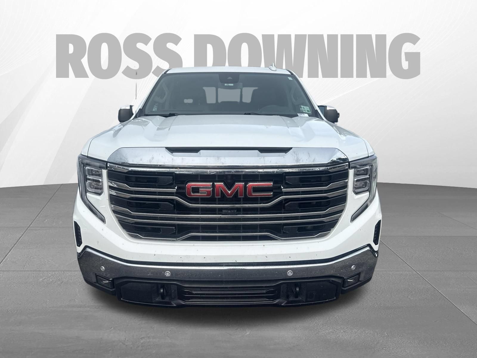 Used 2025 GMC Sierra 1500 SLT w/ SLT Premium Package RWD image 2