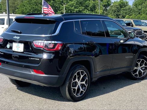 Certified 2024 Jeep Compass Limited w/ Sun and Sound Group AWD/4WD image 12
