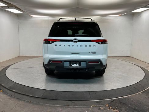 New 2026 Nissan Pathfinder Platinum image 4