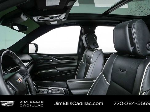 Certified 2024 Cadillac Escalade Sport w/ LPO, ONYX Package AWD/4WD image 5