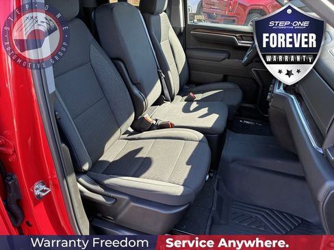 Used 2025 Chevrolet Silverado 1500 LT w/ Z71 Off-Road Package AWD/4WD image 36