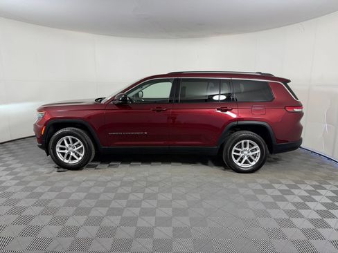 Used 2023 Jeep Grand Cherokee L Laredo AWD/4WD image 2