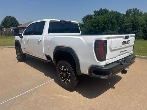 Used 2024 GMC Sierra 2500 AT4X AWD/4WD image 3