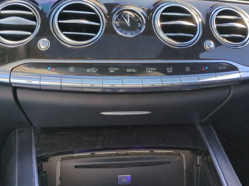Used 2015 Mercedes-Benz S 550 4MATIC Sedan image 25