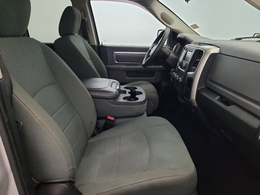 Used 2016 RAM 1500 Classic SLT AWD/4WD image 21