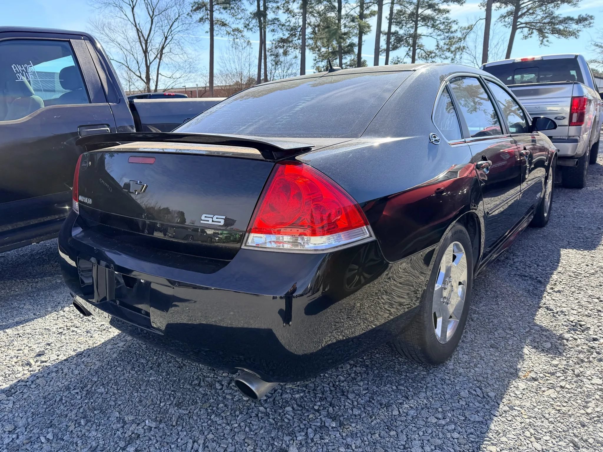 Used 2009 Chevrolet Impala SS w/ Convenience Package FWD image 2