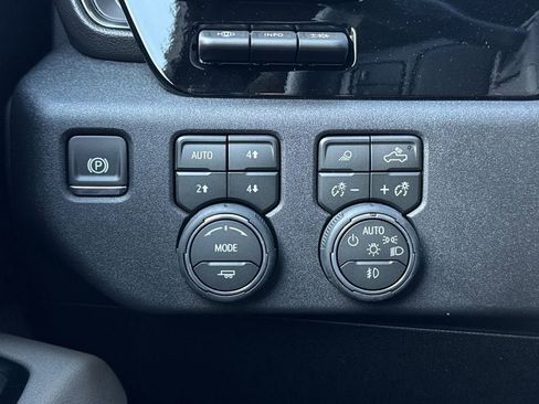 New 2026 Chevrolet Silverado 2500 ZR2 w/ ZR2 Bison Edition AWD/4WD image 27