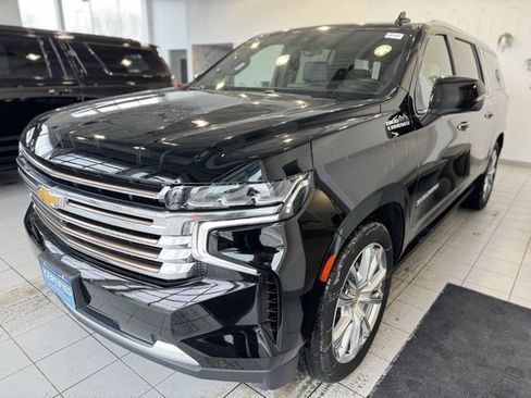 Certified 2023 Chevrolet Suburban High Country image 36